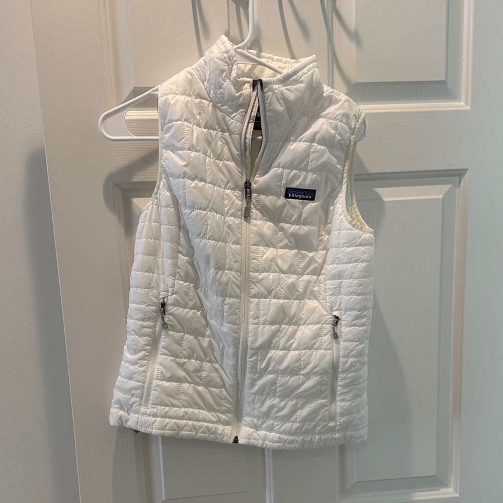 Patagonia White Quilted Vest